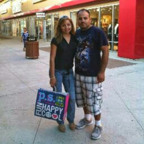 Meet your Posher, Yuri - Picture 1 of 1